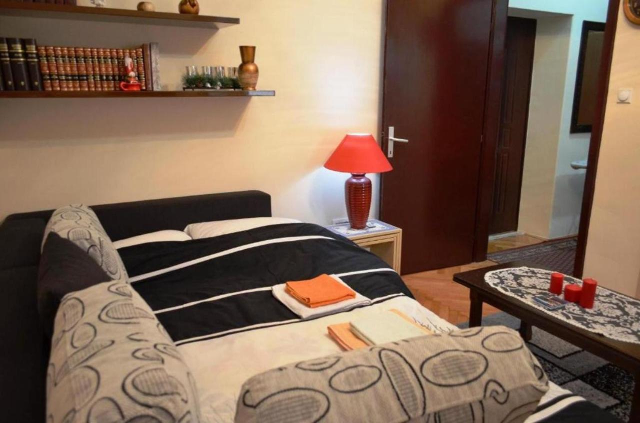 Center Lux Apartment Podgorica Luaran gambar