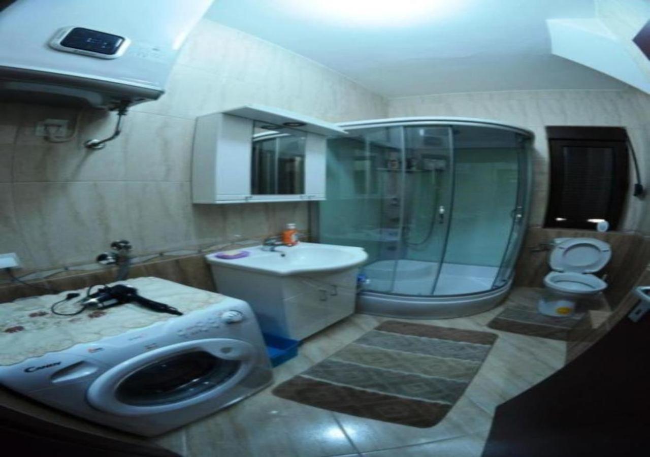 Center Lux Apartment Podgorica Luaran gambar